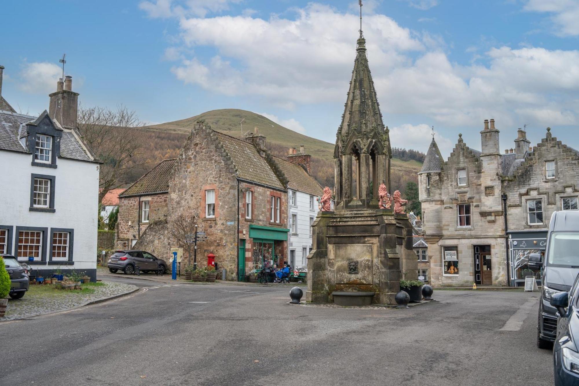Whinstone Holiday Home In Falkland - Sleeps 8 Dış mekan fotoğraf