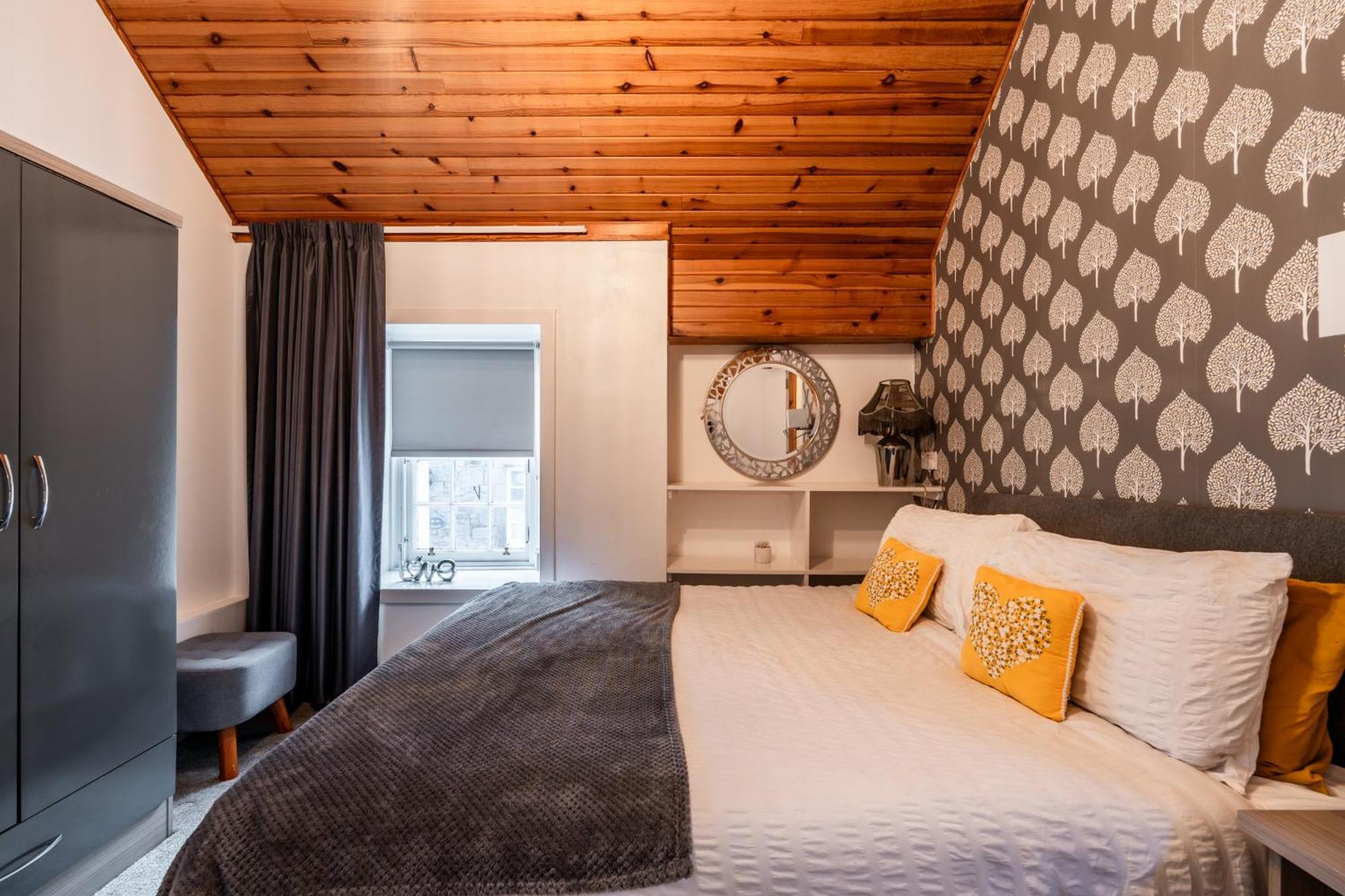 Whinstone Holiday Home In Falkland - Sleeps 8 Dış mekan fotoğraf