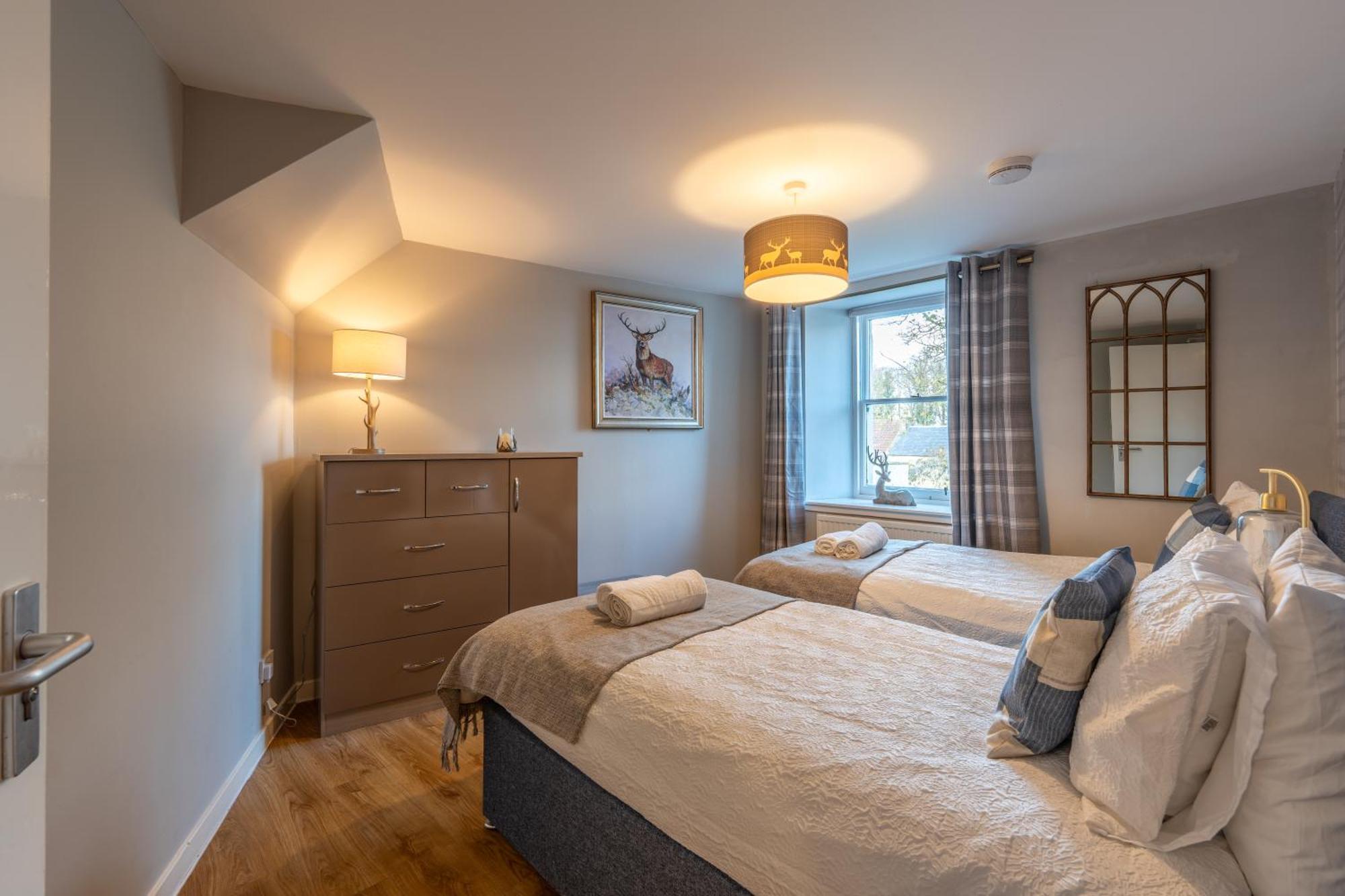 Whinstone Holiday Home In Falkland - Sleeps 8 Dış mekan fotoğraf
