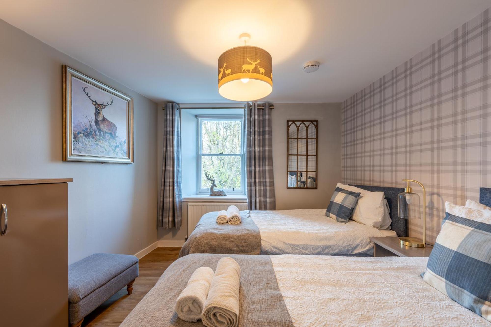 Whinstone Holiday Home In Falkland - Sleeps 8 Dış mekan fotoğraf